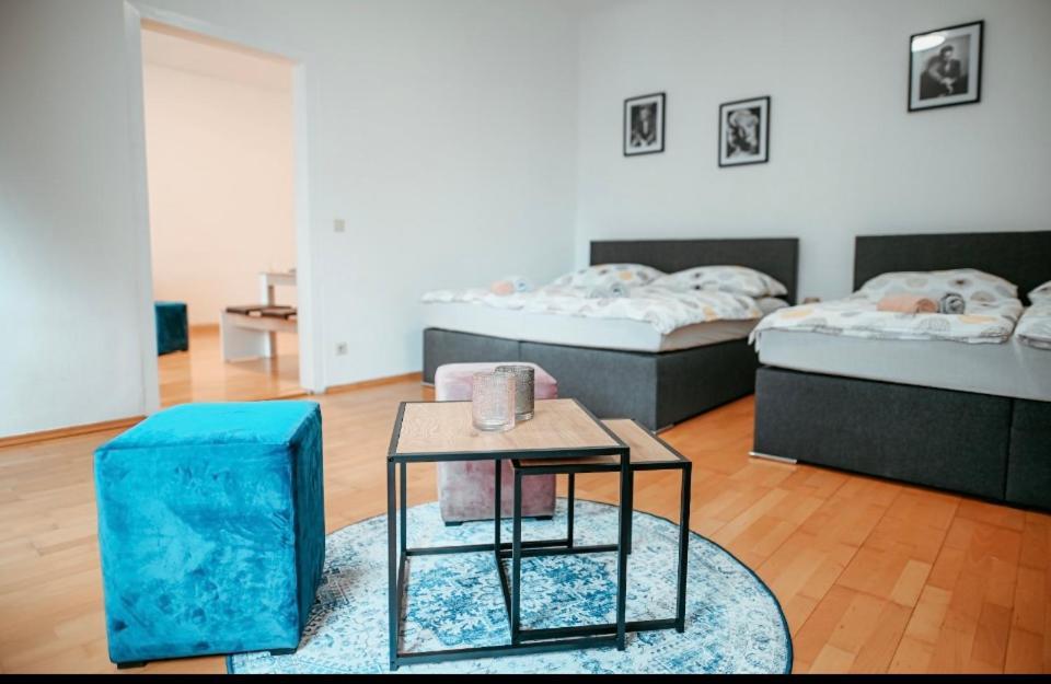 Raimond 27 Wien